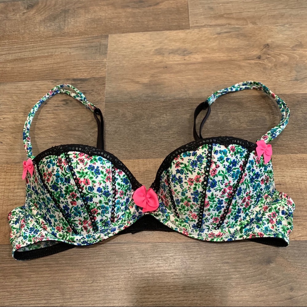 Vs Sexy Little Things Floral Print Lace Bow Bra